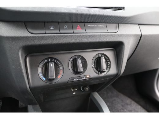Skoda Fabia Combi 1.0 TSI Active | Achterbank neerklapbaar | Airco | Bestuurdersairbag ActivLease financial lease