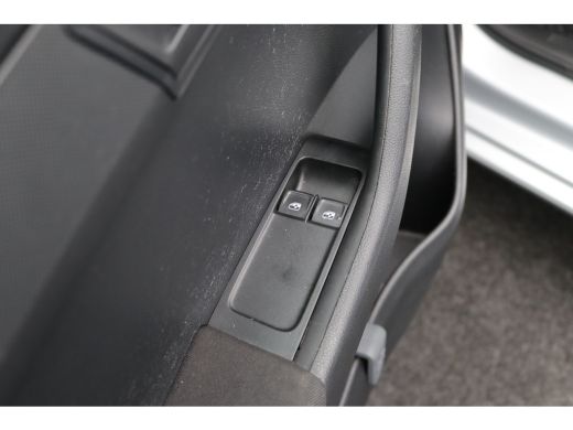 Skoda Fabia Combi 1.0 TSI Active | Achterbank neerklapbaar | Airco | Bestuurdersairbag ActivLease financial lease