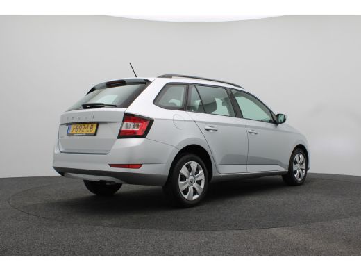 Skoda Fabia Combi 1.0 TSI Active | Achterbank neerklapbaar | Airco | Bestuurdersairbag ActivLease financial lease