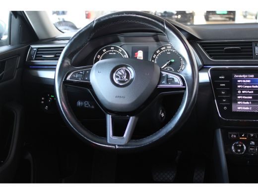 Skoda Superb 1.4 TSI ACT Style Business | Panoramadak | Navi | Alcantara bekleding | Bi-Xenon koplampen | ACC ActivLease financial lease
