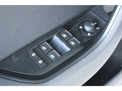 Skoda Superb 1.4 TSI ACT Style Business | Panoramadak | Navi | Alcantara bekleding | Bi-Xenon koplampen | ACC ActivLease financial lease