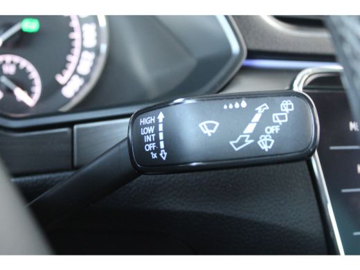 Skoda Superb 1.4 TSI ACT Style Business | Panoramadak | Navi | Alcantara bekleding | Bi-Xenon koplampen | ACC ActivLease financial lease