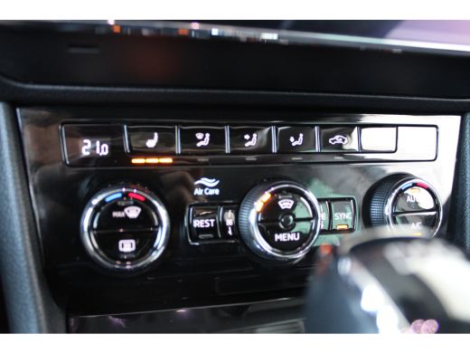 Skoda Superb 1.4 TSI ACT Style Business | Panoramadak | Navi | Alcantara bekleding | Bi-Xenon koplampen | ACC ActivLease financial lease