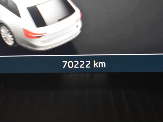 Skoda Superb Combi Laurin & Klement 218pk | Trekhaak | Dodehoekdetectie | Canton audiosysteem | Lederen bekled... ActivLease financial lease