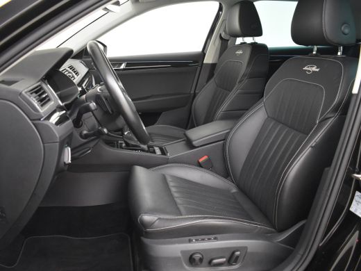 Skoda Superb Combi Laurin & Klement 218pk | Trekhaak | Dodehoekdetectie | Canton audiosysteem | Lederen bekled... ActivLease financial lease
