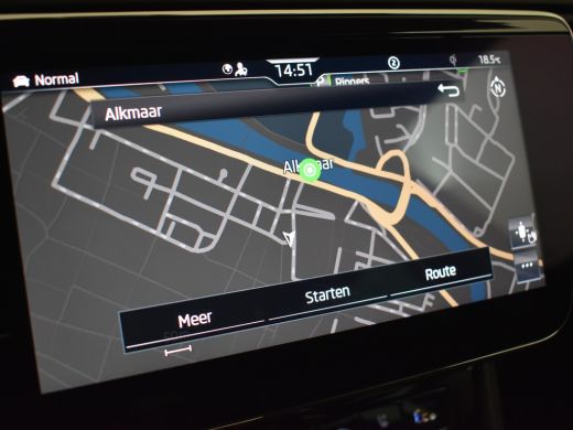 Skoda Superb Combi Laurin & Klement 218pk | Trekhaak | Dodehoekdetectie | Canton audiosysteem | Lederen bekled... ActivLease financial lease