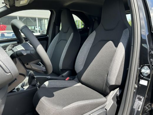 Toyota Aygo 1.0 VVT-i MT Play ActivLease financial lease