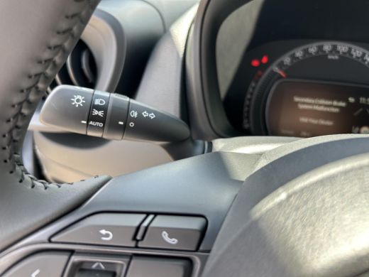 Toyota Aygo 1.0 VVT-i MT Play ActivLease financial lease