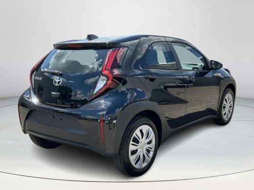 Toyota Aygo 1.0 VVT-i MT Play ActivLease financial lease