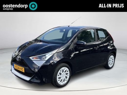 Toyota Aygo 1.0 VVT-i x-play | 5 deurs | Airconditioning | Carplay | Parkeercamera achter | Toyota Aygo 1.0 VVT-i x-play | 5 deurs | Airconditioning | Carplay | Parkeercamera achter |
