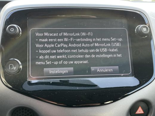 Toyota Aygo 1.0 VVT-i x-play | 5 deurs | Airconditioning | Carplay | Parkeercamera achter | ActivLease financial lease