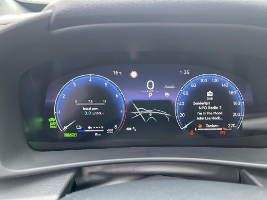 Toyota C-HR 2.0 Plug-in Hybrid 220 Executive ActivLease financial lease