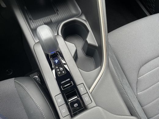Toyota C-HR 2.0 Plug-in Hybrid 220 Executive ActivLease financial lease