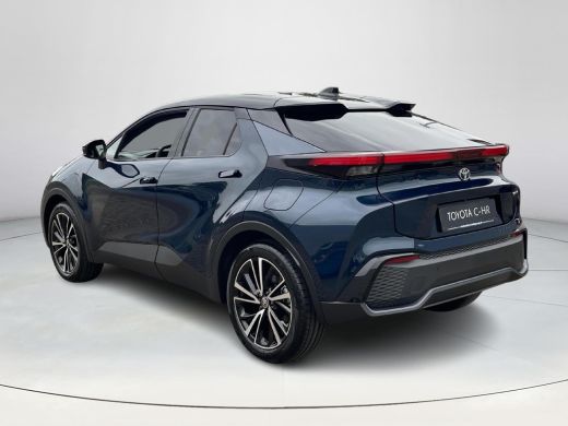 Toyota C-HR 2.0 Plug-in Hybrid 220 Executive ActivLease financial lease