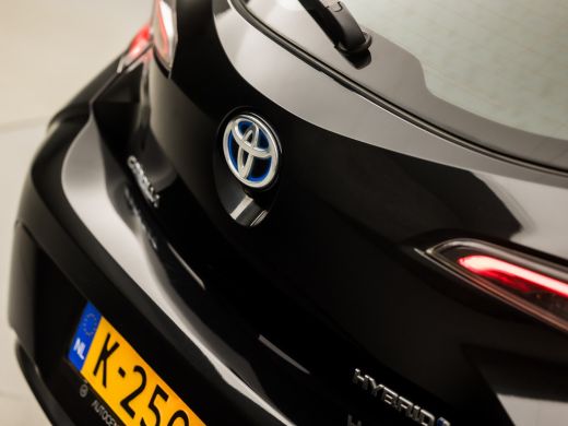 Toyota Corolla 1.8 Hybrid Sport Automaat (APPLE CARPLAY, GROOT NAVI, CAMERA, ADAPTIVE CRUISE, SPORTSTOELEN, KEYL... ActivLease financial lease