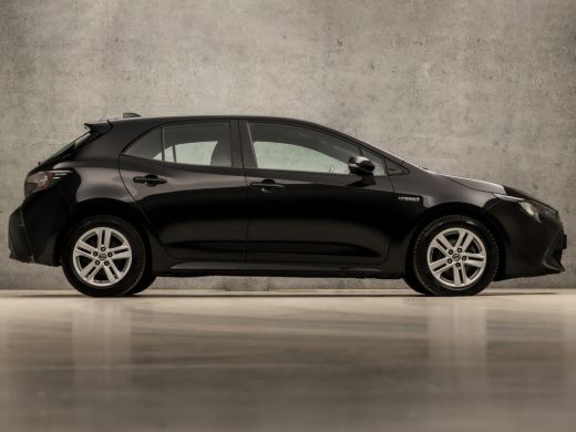 Toyota Corolla 1.8 Hybrid Sport Automaat (APPLE CARPLAY, GROOT NAVI, CAMERA, ADAPTIVE CRUISE, SPORTSTOELEN, KEYL... ActivLease financial lease