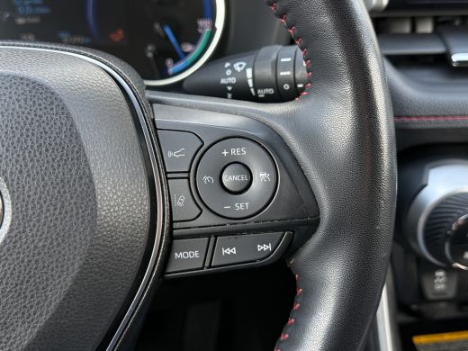 Toyota RAV4 2.5 Plug-in Hybrid AWD Bi-Tone Plus | Trekhaak | Memory | CarPlay | ACC | Camera | 19 inch ActivLease financial lease