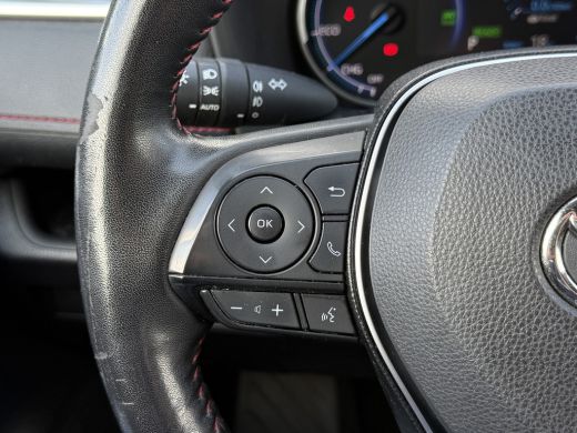 Toyota RAV4 2.5 Plug-in Hybrid AWD Bi-Tone Plus | Trekhaak | Memory | CarPlay | ACC | Camera | 19 inch ActivLease financial lease