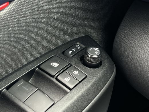 Toyota Yaris 1.5 Hybrid Executive Sport | Navi | JBL Audio | Camera | HUD ActivLease financial lease