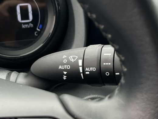 Toyota Yaris 1.5 Hybrid Executive Sport | Navi | JBL Audio | Camera | HUD ActivLease financial lease