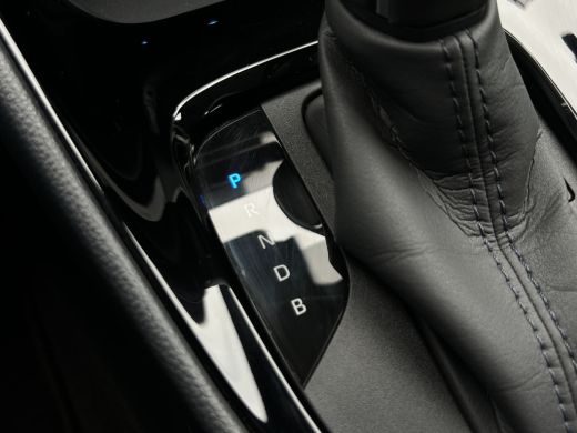 Toyota Yaris 1.5 Hybrid Executive Sport | Navi | JBL Audio | Camera | HUD ActivLease financial lease