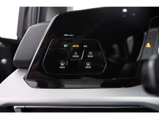 Volkswagen Golf 1.0 TSI Life 5  Deurs hatchback, Stoelverw. Apple carplay ActivLease financial lease
