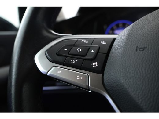 Volkswagen Golf 1.0 TSI Life 5  Deurs hatchback, Stoelverw. Apple carplay ActivLease financial lease