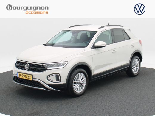 Volkswagen T-Roc 1.0 TSi 110 Pk Life Business | Navigatie | LED | 16 Inch | Camera | Stoelverwarming | Parkeersens... Volkswagen T-Roc 1.0 TSi 110 Pk Life Business | Navigatie | LED | 16 Inch | Camera | Stoelverwarming | Parkeersens...