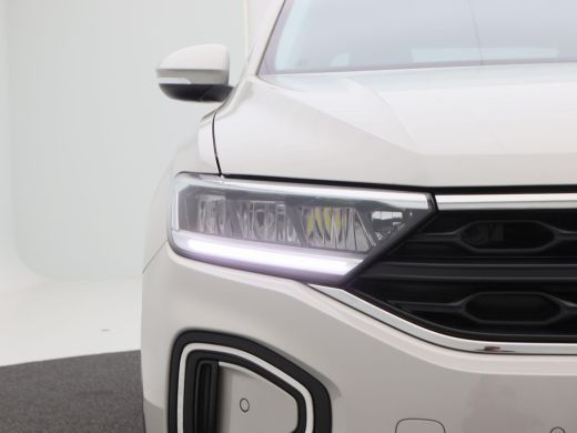 Volkswagen T-Roc 1.0 TSi 110 Pk Life Business | Navigatie | LED | 16 Inch | Camera | Stoelverwarming | Parkeersens... ActivLease financial lease