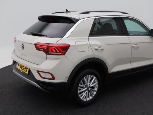 Volkswagen T-Roc 1.0 TSi 110 Pk Life Business | Navigatie | LED | 16 Inch | Camera | Stoelverwarming | Parkeersens... ActivLease financial lease