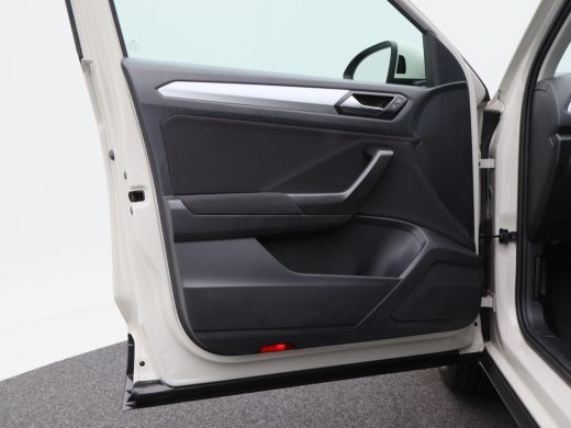 Volkswagen T-Roc 1.0 TSi 110 Pk Life Business | Navigatie | LED | 16 Inch | Camera | Stoelverwarming | Parkeersens... ActivLease financial lease