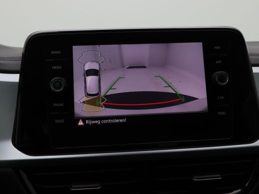 Volkswagen T-Roc 1.0 TSi 110 Pk Life Business | Navigatie | LED | 16 Inch | Camera | Stoelverwarming | Parkeersens... ActivLease financial lease