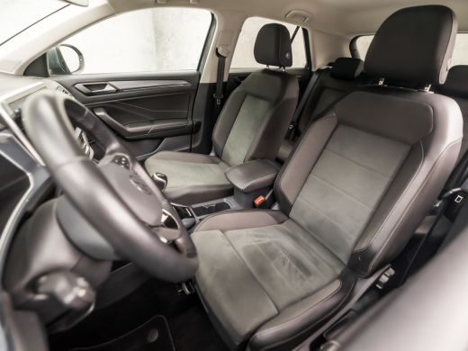 Volkswagen T-Roc 1.0 TSI Sport (VIRTUAL COCKPIT, APPLE CARPLAY, ALCANTARA, LED KOPLAMPEN, SPORTSTOELEN, MASSAGE, C... ActivLease financial lease