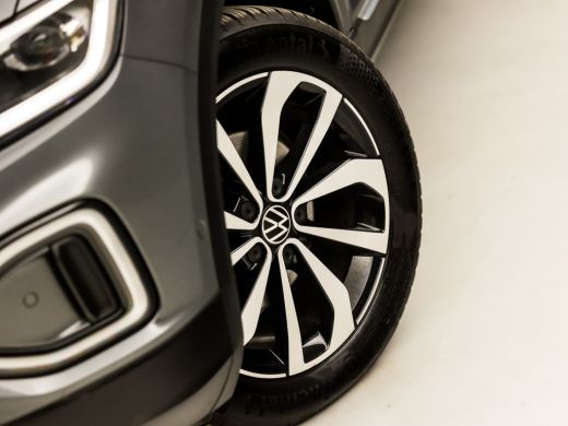 Volkswagen T-Roc 1.0 TSI Sport (VIRTUAL COCKPIT, APPLE CARPLAY, ALCANTARA, LED KOPLAMPEN, SPORTSTOELEN, MASSAGE, C... ActivLease financial lease