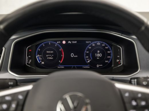 Volkswagen T-Roc 1.0 TSI Sport (VIRTUAL COCKPIT, APPLE CARPLAY, ALCANTARA, LED KOPLAMPEN, SPORTSTOELEN, MASSAGE, C... ActivLease financial lease