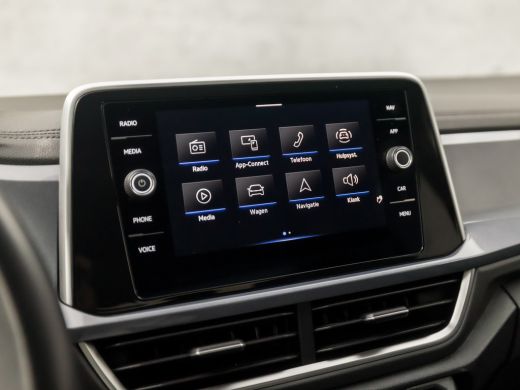 Volkswagen T-Roc 1.0 TSI Sport (VIRTUAL COCKPIT, APPLE CARPLAY, ALCANTARA, LED KOPLAMPEN, SPORTSTOELEN, MASSAGE, C... ActivLease financial lease