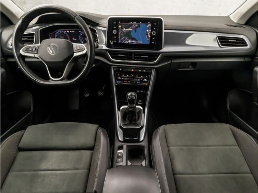 Volkswagen T-Roc 1.0 TSI Sport (VIRTUAL COCKPIT, APPLE CARPLAY, ALCANTARA, LED KOPLAMPEN, SPORTSTOELEN, MASSAGE, C... ActivLease financial lease