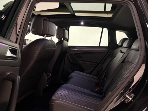 Volkswagen Tiguan 1.4 TSI eHybrid 245pk|R-Line|Black|Panodak|Trekhaak|360|IQ Led koplampen|Carplay|Sfeer verlichtin... ActivLease financial lease