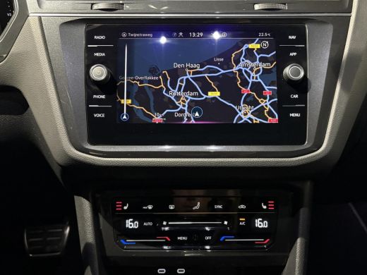 Volkswagen Tiguan 1.4 TSI eHybrid 245pk|R-Line|Black|Panodak|Trekhaak|360|IQ Led koplampen|Carplay|Sfeer verlichtin... ActivLease financial lease