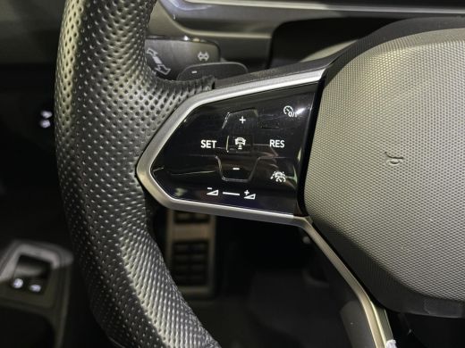 Volkswagen Tiguan 1.4 TSI eHybrid 245pk|R-Line|Black|Panodak|Trekhaak|360|IQ Led koplampen|Carplay|Sfeer verlichtin... ActivLease financial lease