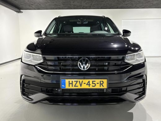 Volkswagen Tiguan 1.4 TSI eHybrid 245pk|R-Line|Black|Panodak|Trekhaak|360|IQ Led koplampen|Carplay|Sfeer verlichtin... ActivLease financial lease