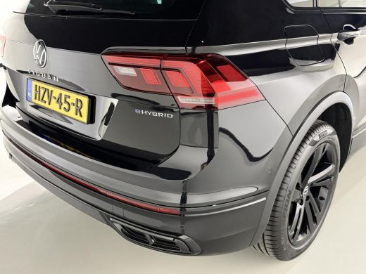 Volkswagen Tiguan 1.4 TSI eHybrid 245pk|R-Line|Black|Panodak|Trekhaak|360|IQ Led koplampen|Carplay|Sfeer verlichtin... ActivLease financial lease