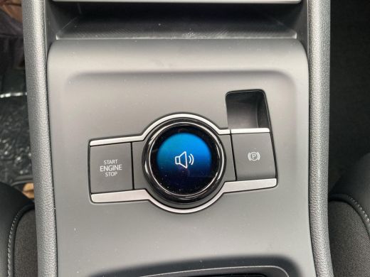 Volkswagen Tiguan 1.5 eHybrid Life Edition | Pano | Trekhaak | 18" | ActivLease financial lease