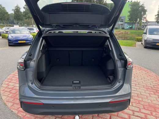 Volkswagen Tiguan 1.5 eHybrid Life Edition | Pano Dak | Trekhaak | | PHEV | 204Pk | 18 Inch | DCC | ActivLease financial lease