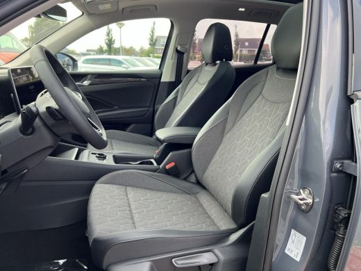 Volkswagen Tiguan 1.5 eHybrid Life Edition | Pano Dak | Trekhaak | | PHEV | 204Pk | 18 Inch | DCC | ActivLease financial lease