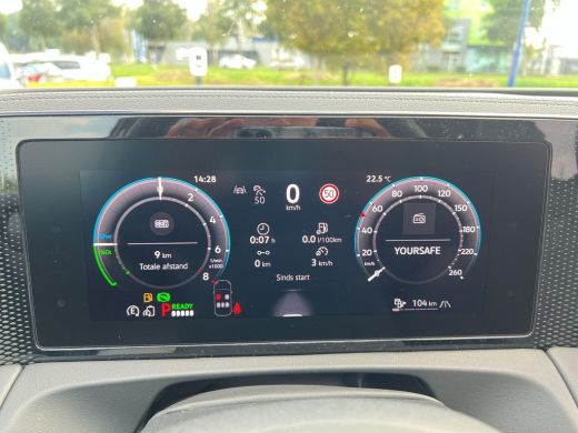 Volkswagen Tiguan 1.5 eHybrid Life Edition | Pano Dak | Trekhaak | | PHEV | 204Pk | 18 Inch | DCC | ActivLease financial lease