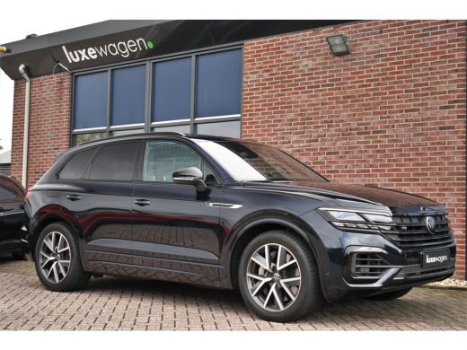Volkswagen Touareg R 3.0 TSi eHybrid 4M Pano Trekh ACC Luchtvering Stuurverw ActivLease financial lease