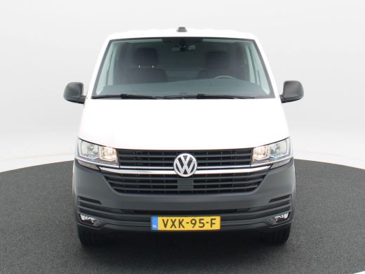 Volkswagen Transporter 2.0 TDi 150 Pk L2H1 | Navigatie | Trekhaak | Parkeersensoren | CarPlay | Airco | Cruise Controle ... ActivLease financial lease