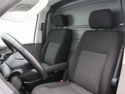Volkswagen Transporter 2.0 TDi 150 Pk L2H1 | Navigatie | Trekhaak | Parkeersensoren | CarPlay | Airco | Cruise Controle ... ActivLease financial lease