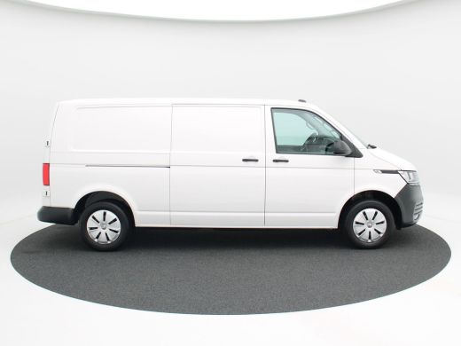 Volkswagen Transporter 2.0 TDi 150 Pk L2H1 | Navigatie | Trekhaak | Parkeersensoren | CarPlay | Airco | Cruise Controle ... ActivLease financial lease